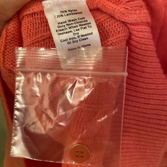 Talbots pull over Salmon color sweater size M , sleeve buttons, lambs wo… - Picture 3 of 5